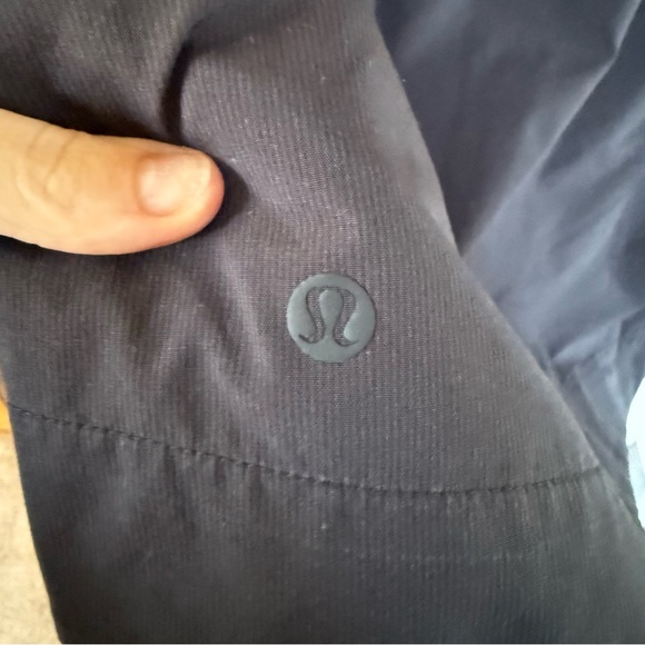 Lululemon Nonstop Jacket in Black Size 6 - Picture 3 of 4